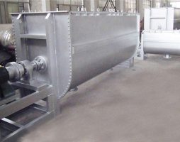 臥式真石漆攪拌釜制造車間現(xiàn)場