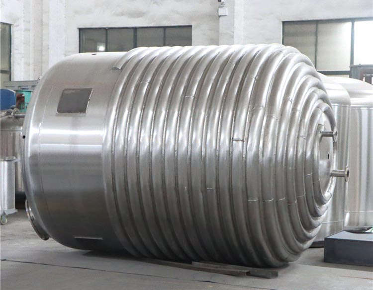 不銹鋼外排管反應(yīng)釜