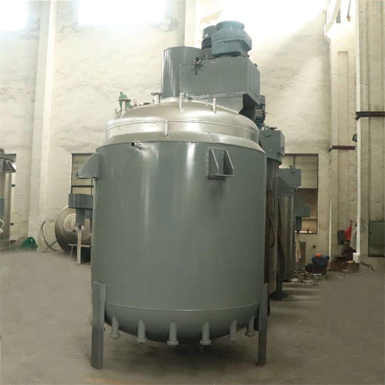 電加熱雙足攪拌反應(yīng)釜